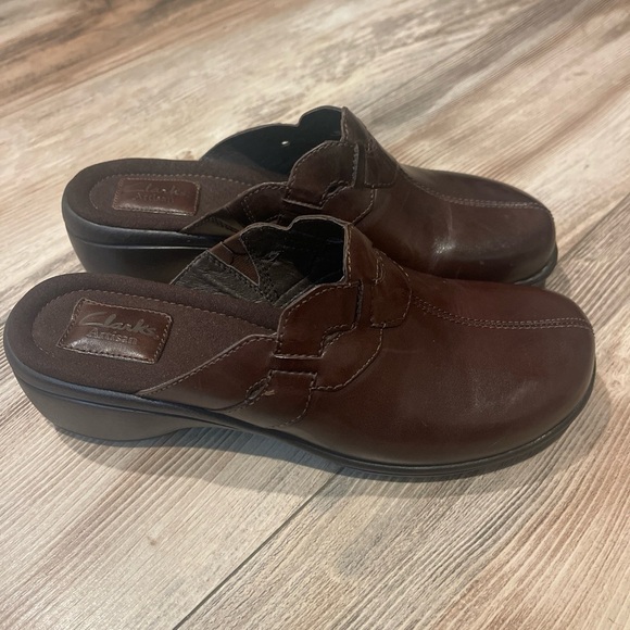 Clarks Artisan Leather Slip On Mule Clog Shoes Womens Size 8.5M Brown Classic - Picture 1 of 6